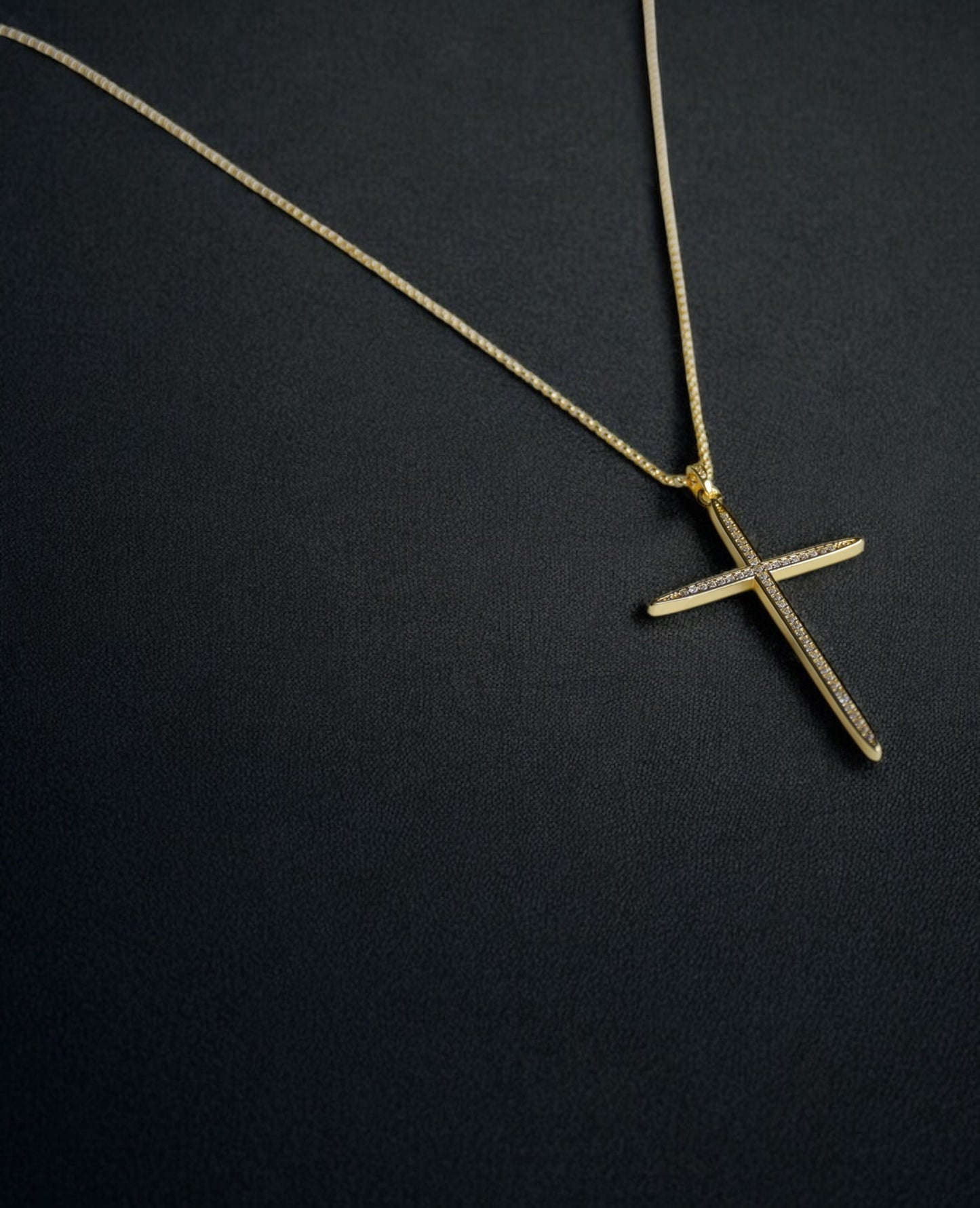 The Cross necklace